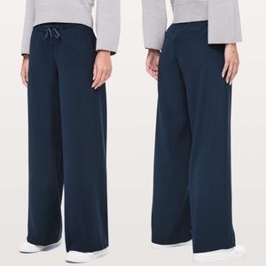 Lululemon On The Fly True Navy 31” Wide Leg Pants